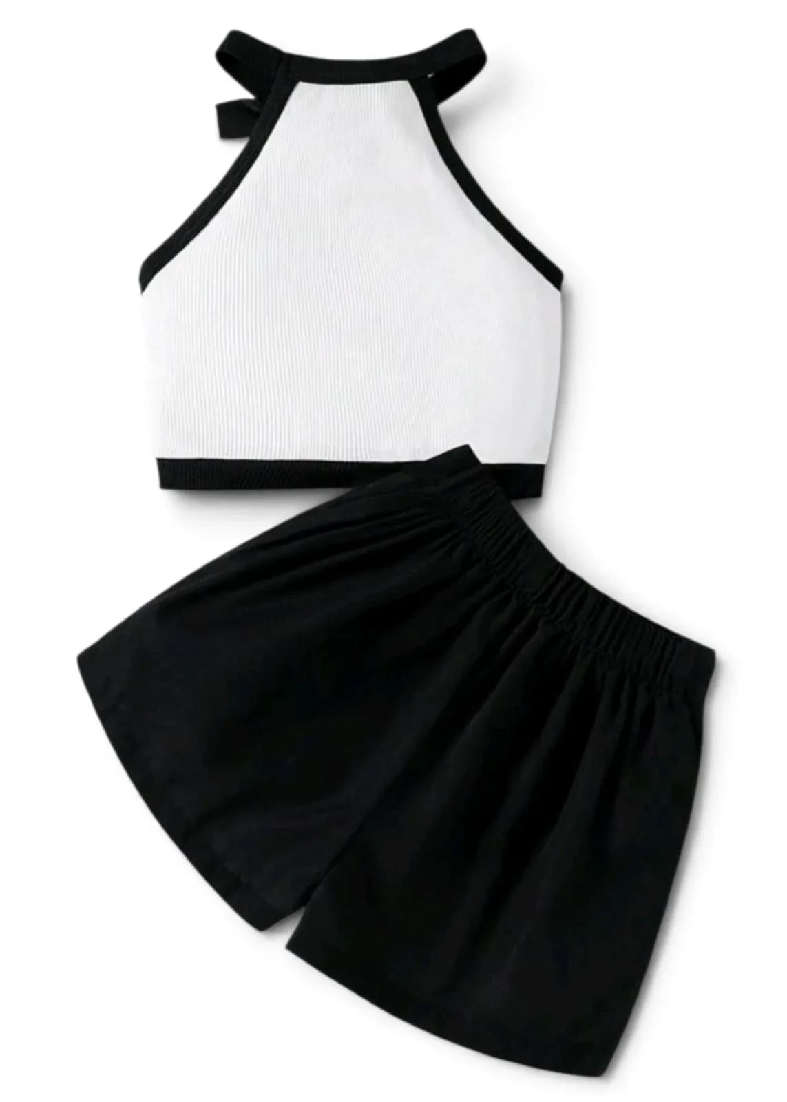 Blusa cuello alto + short — foto 2 de 2