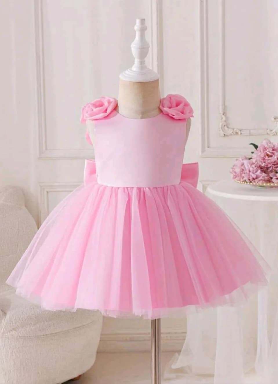 Vestido elegante satén  — foto 3 de 10