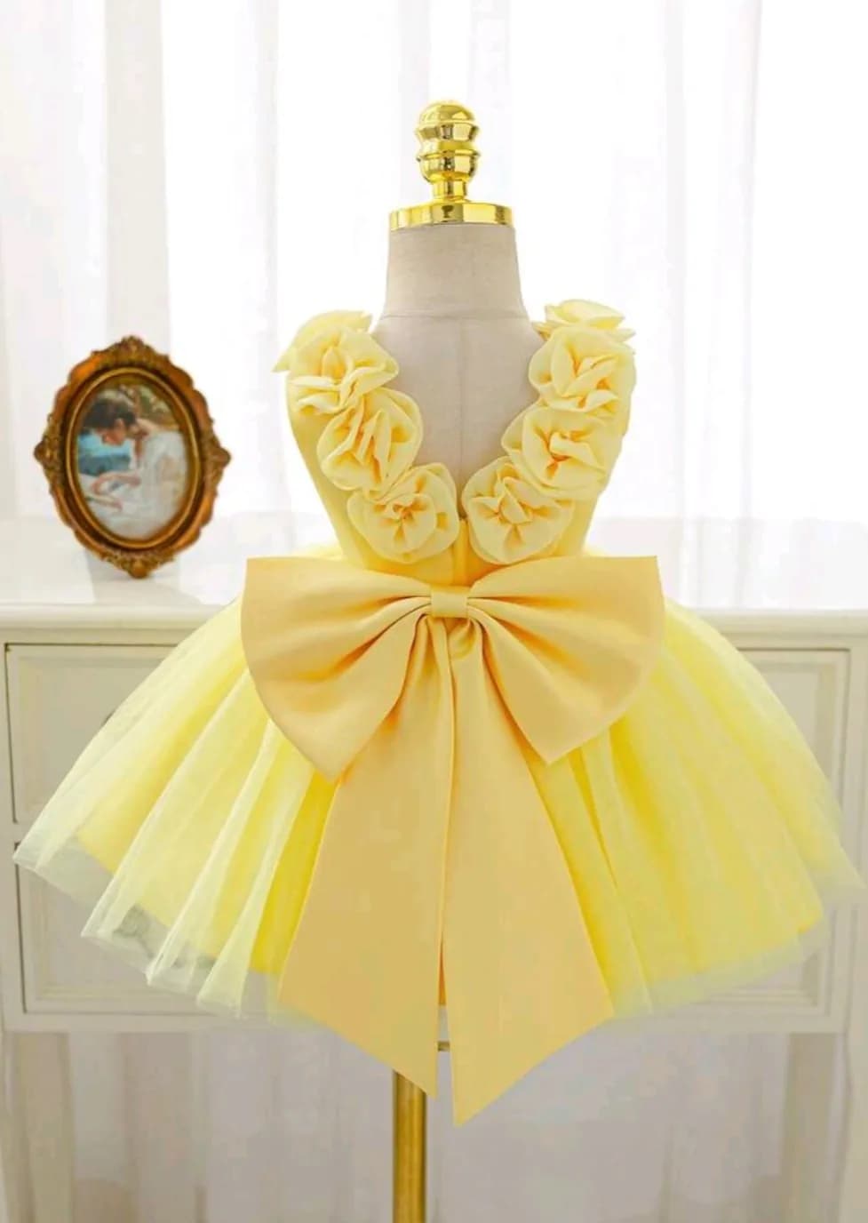 Vestido elegante satén  — foto 6 de 10