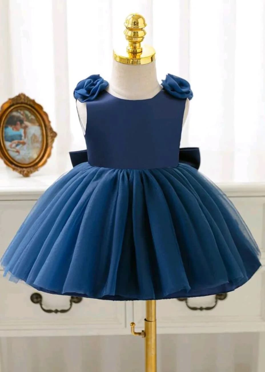 Vestido elegante satén  — foto 9 de 10